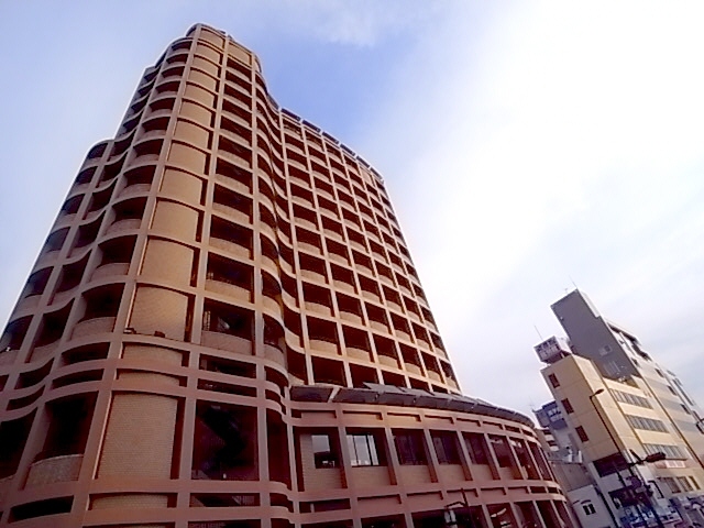 建物外観　タイル貼りの外観