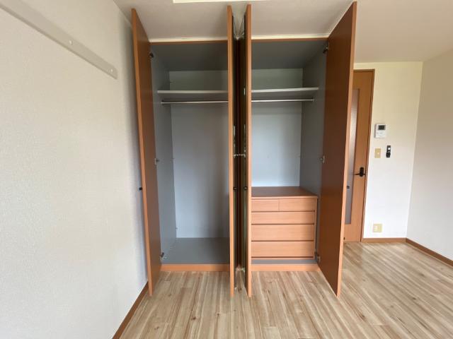 収納　クローゼット