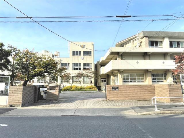 中学校　名古屋市立名南中学校（中学校）まで610m