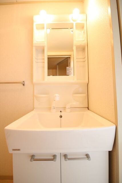 洗面設備　別室の参考写真です。※現況優先