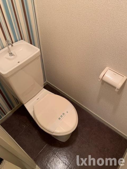 トイレ　シンプルで使いやすいトイレです