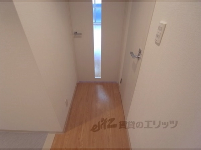 その他部屋・スペース　右は、洗面所の扉です。