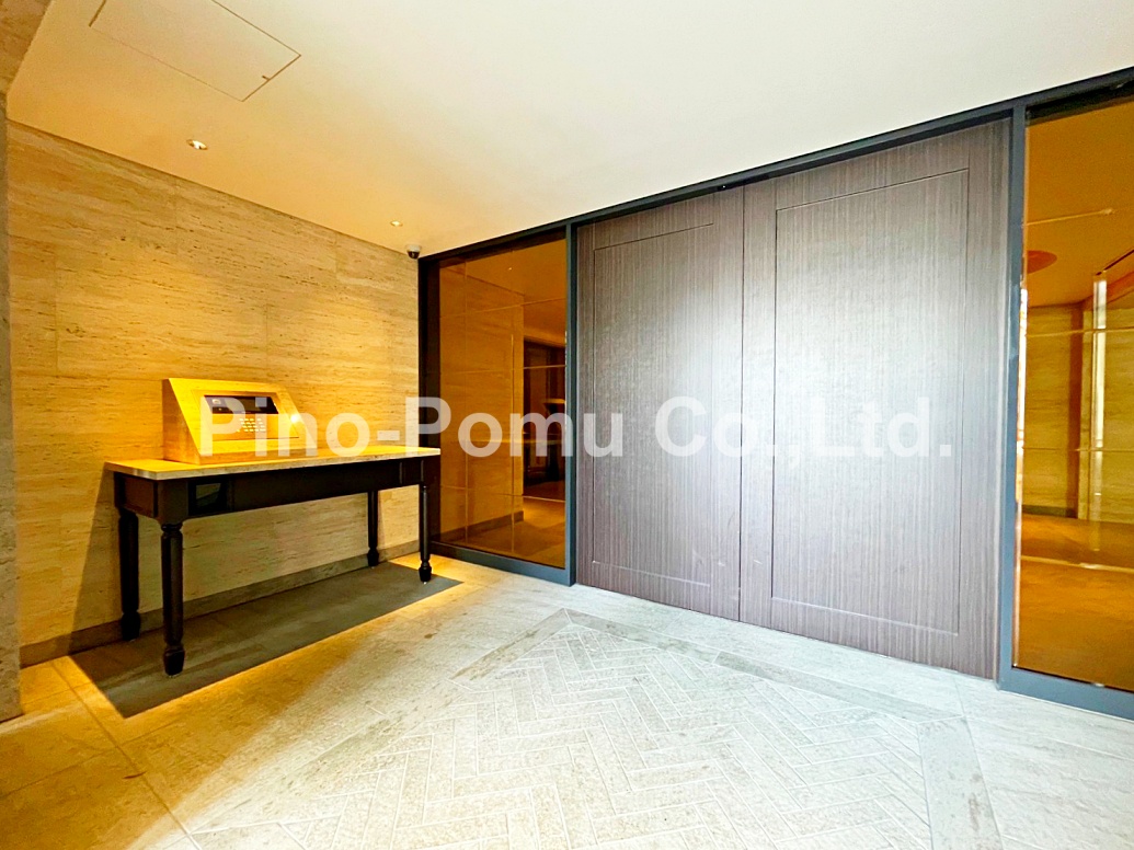 中学校　私立慶應義塾中等部（中学校）まで355m