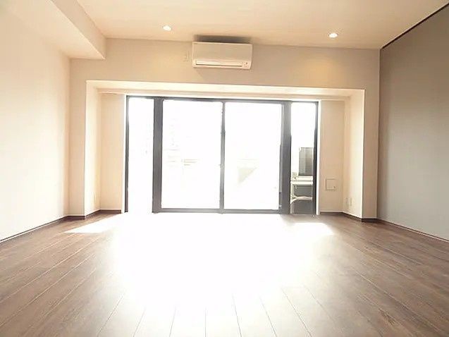 居室・リビング　写真は同タイプ住居です。