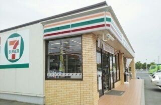 コンビニ　セブンイレブン旭鎌数店（コンビニ）まで130m