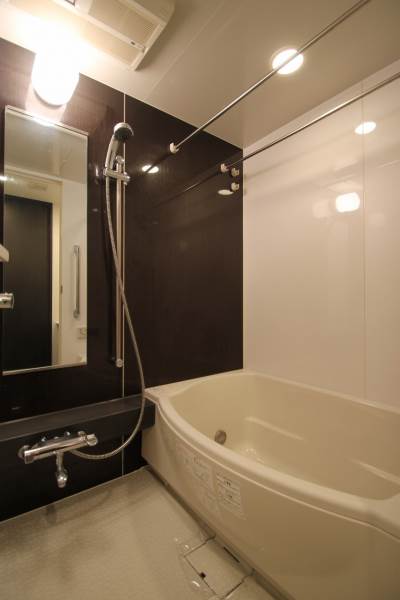 バス・シャワールーム　※別部屋写真参照