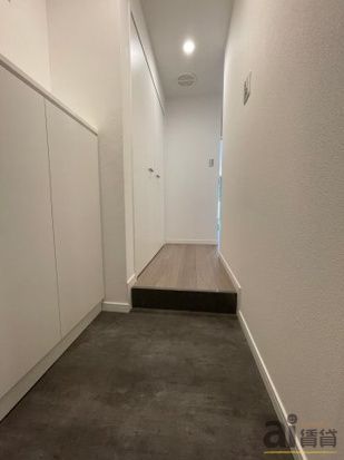 玄関　※同施工写真です。