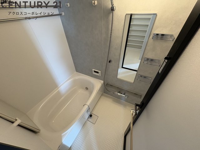 バス・シャワールーム　追い炊き機能付きバスでおすすめ！