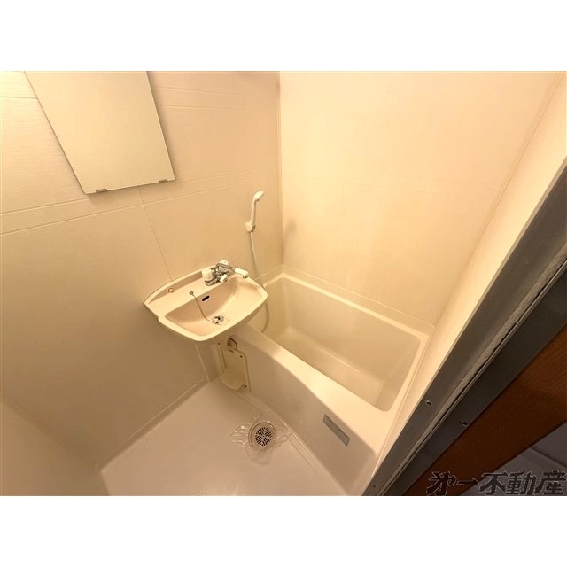 バス・シャワールーム　バスルーム