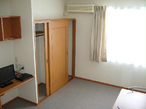 収納　写真は2階居室のものです。