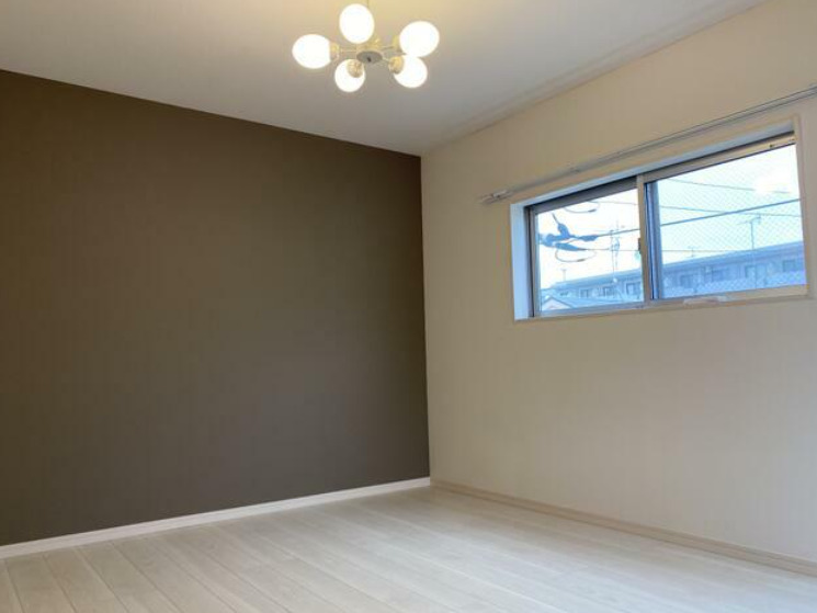 居室・リビング　使いやすい形の為、レイアウトを楽しめます♪