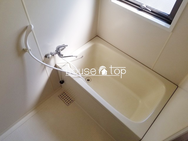 バス・シャワールーム　ゆったりと入浴出来る浴槽です！
