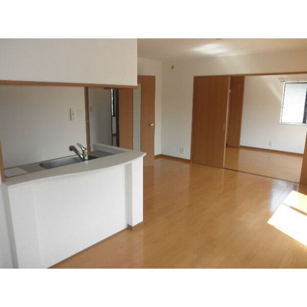 居室・リビング　リビング