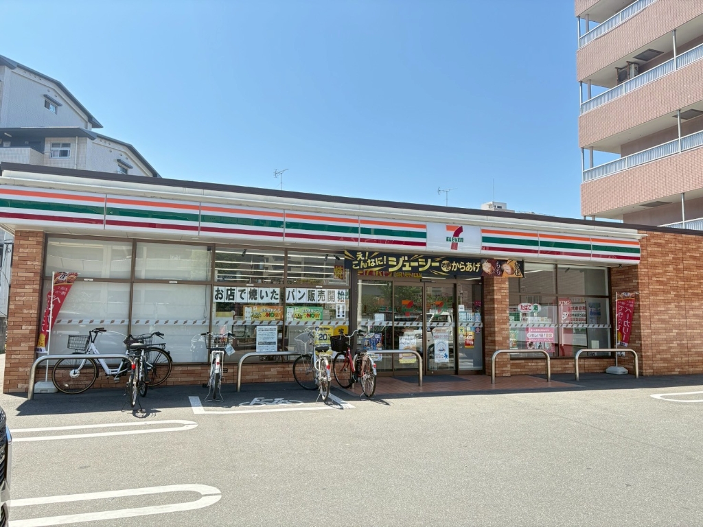 コンビニ　セブンイレブン 福岡笹丘1丁目店（コンビニ）まで608m