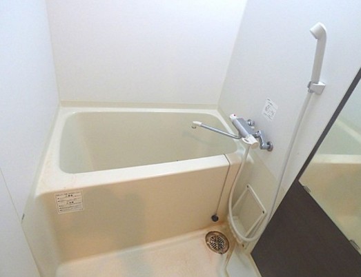 バス・シャワールーム　清潔な浴室！