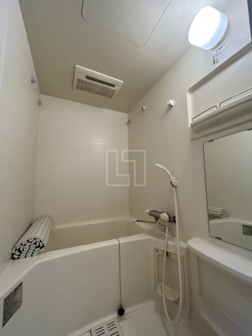 バス・シャワールーム　クラウンハイム北心斎橋フラワーコート　浴室