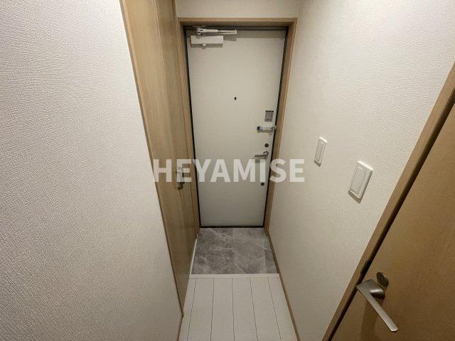 玄関　※室内画像は別号室のもの