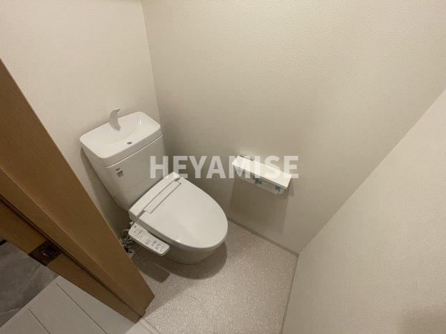 トイレ　※室内画像は別号室のもの