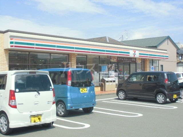 コンビニ　セブン-イレブン 静岡用宗店（コンビニ）まで104m