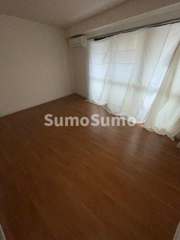 その他部屋・スペース　落ち着いて過ごせるお部屋なので、寝室にいかがでしょうか