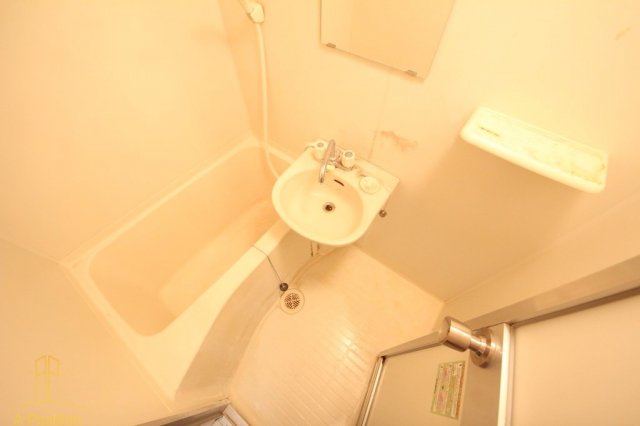 バス・シャワールーム　エスリード同心第２