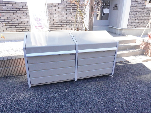 その他共有部分　敷地内にゴミ置き場があるので、朝の忙しいときに便利ですね☆