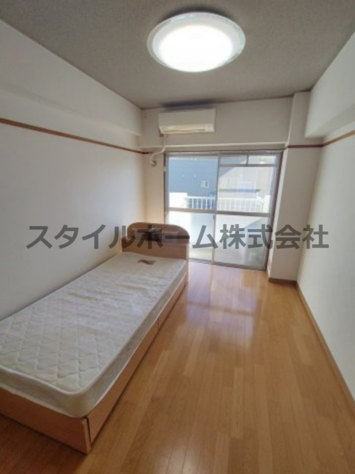 居室・リビング　別部屋写真です。