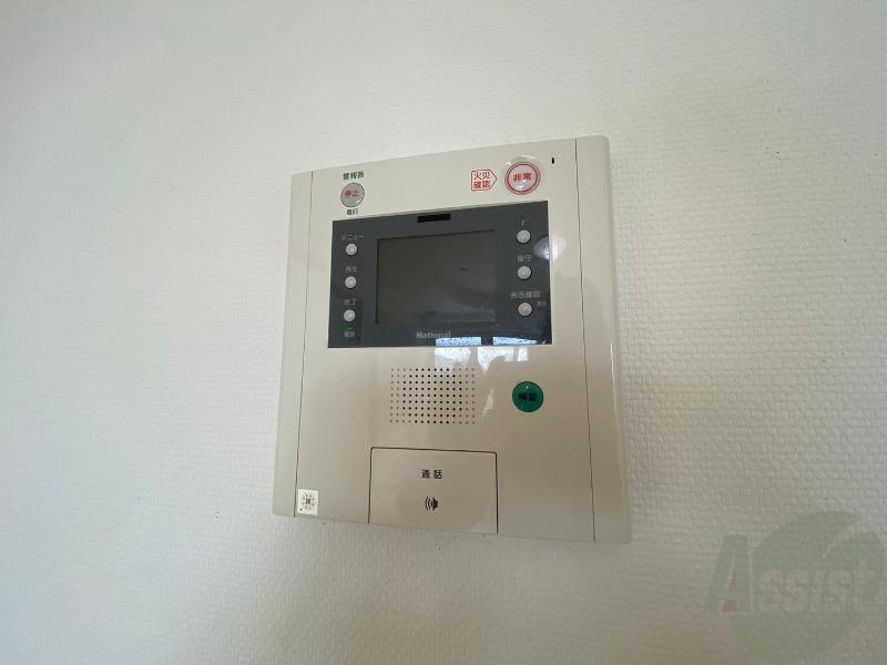 セキュリティ　ＴＶモニター付インターホンです。来客者の顔が見えるので安心！