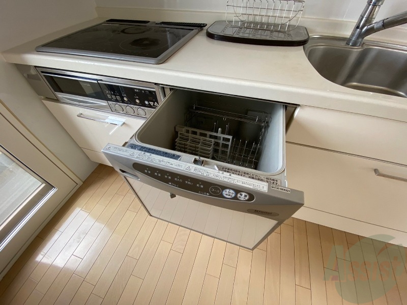 その他設備　食器洗浄乾燥機付きのシステムキッチンです！