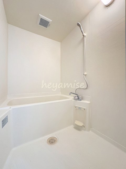 バス・シャワールーム　写真は別号室