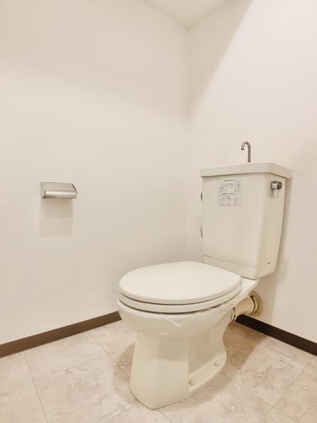 トイレ　シンプルで使いやすいトイレです