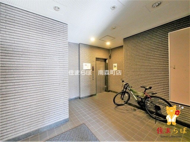 エントランス　共用部の印象も大切に