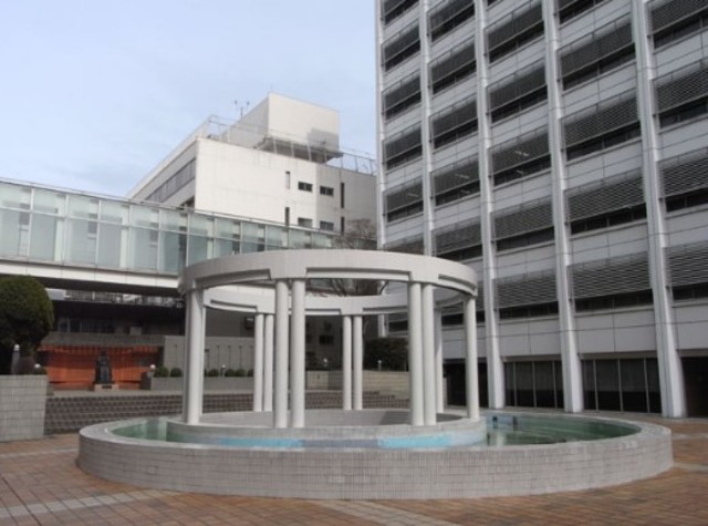 飲食店　タリーズコーヒー東京女子医科大学病院店（飲食店）まで344m