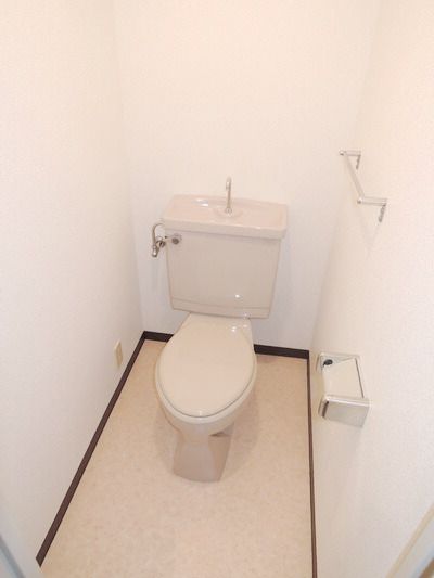 トイレ　清潔感あるトイレ