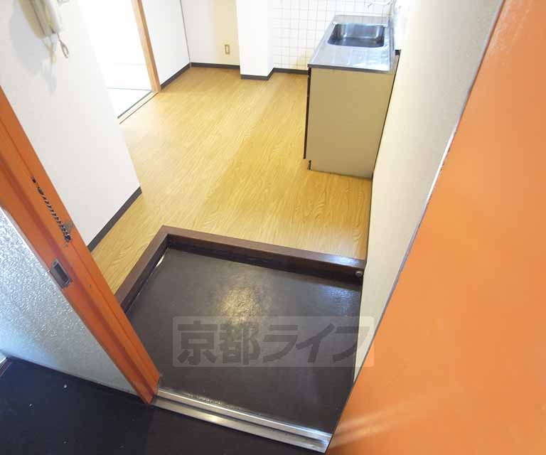 玄関　広く感じる玄関ですね。