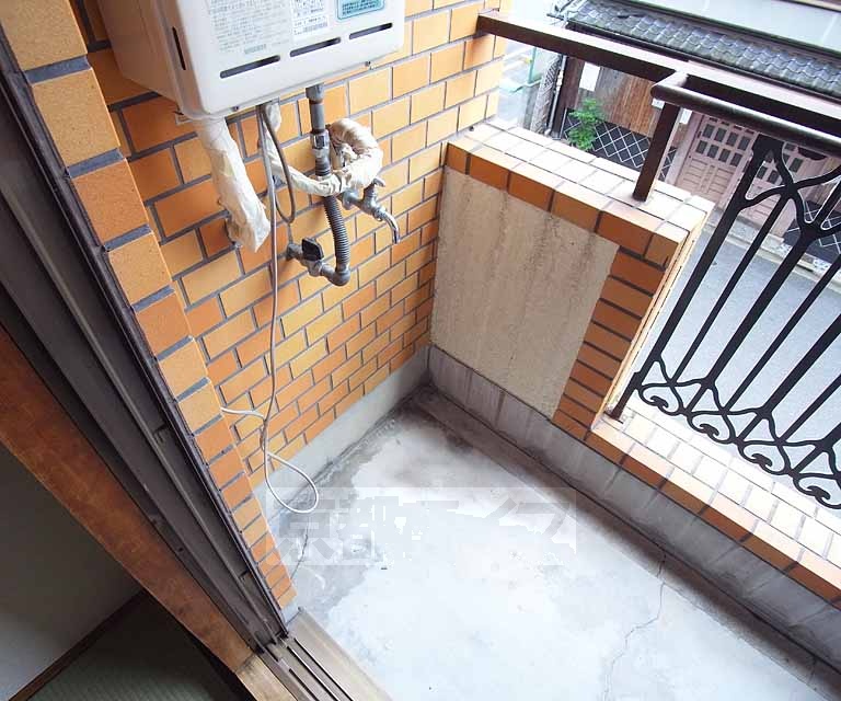 その他設備　バルコニーに洗濯機が設置可能です。