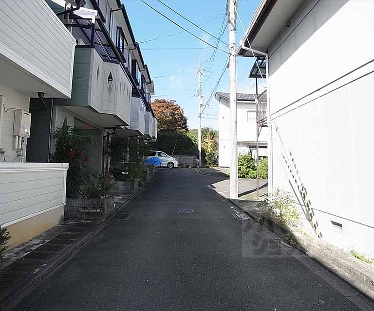 その他　前面道路です。