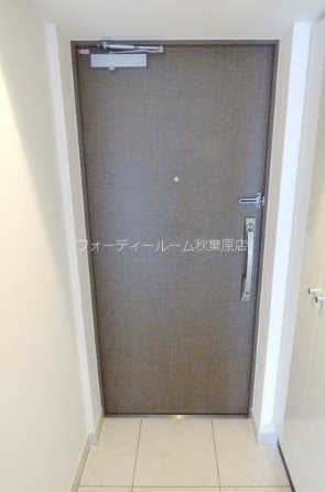 玄関　《見学予約受付中》設備充実分譲賃貸マンション！