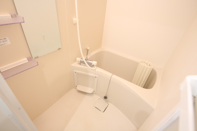 バス・シャワールーム　別部屋参考写真です