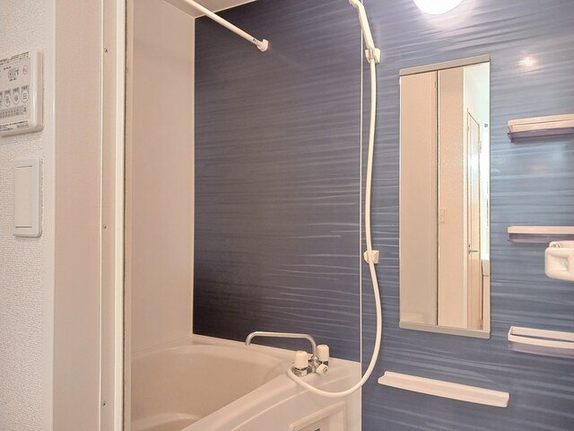 バス・シャワールーム　ゆったり過ごせるお風呂です