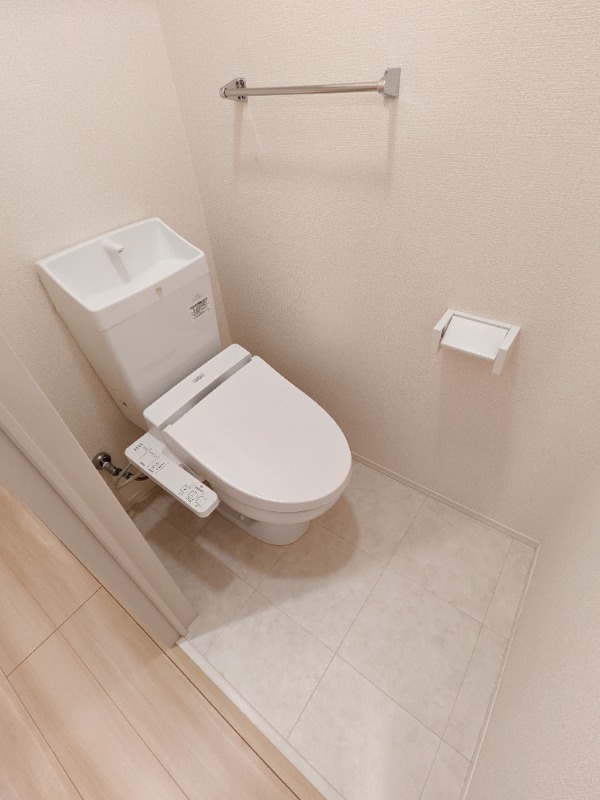 トイレ　図面と現状に相違がある場合には現状を優先