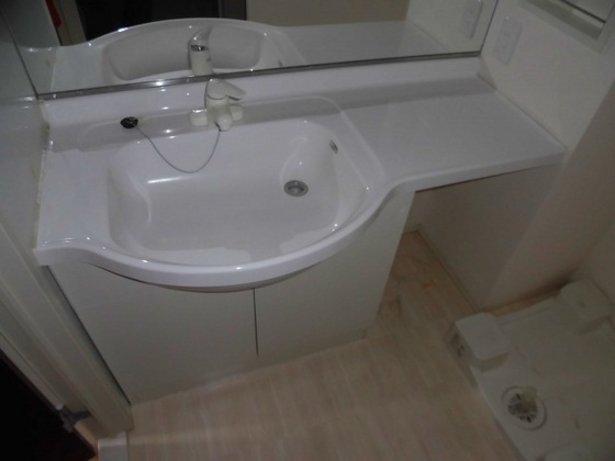 洗面設備　※掲載写真は同マンション別部屋参考写真となります。