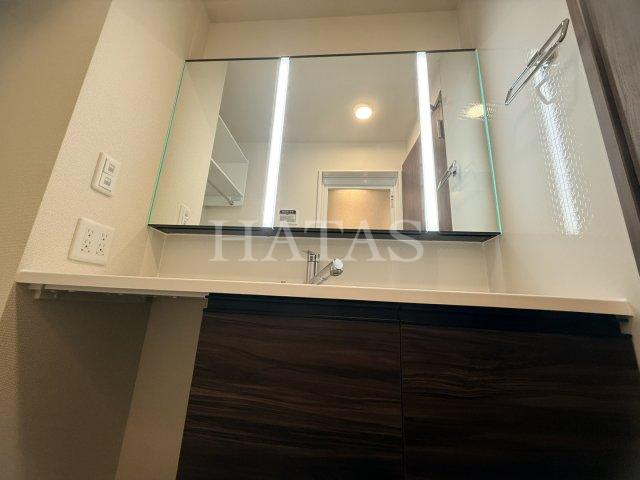 洗面設備　同物件別部屋です。