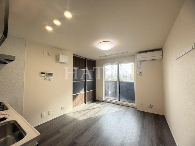 居室・リビング　同物件別部屋です。