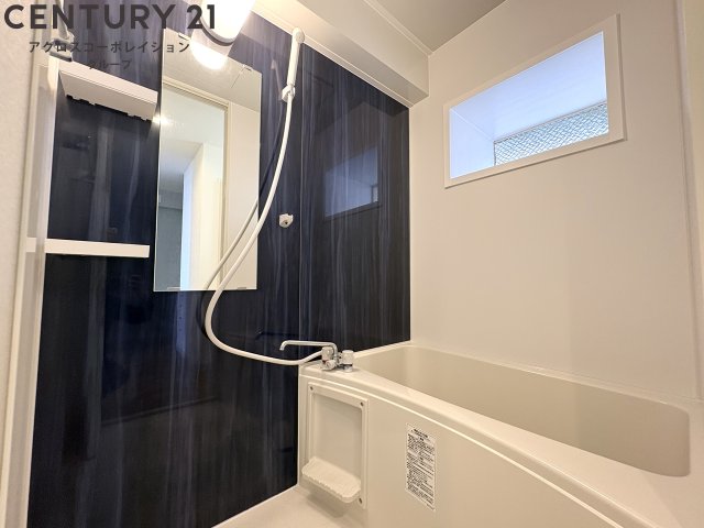 バス・シャワールーム　シャンプードレッサーついてます！