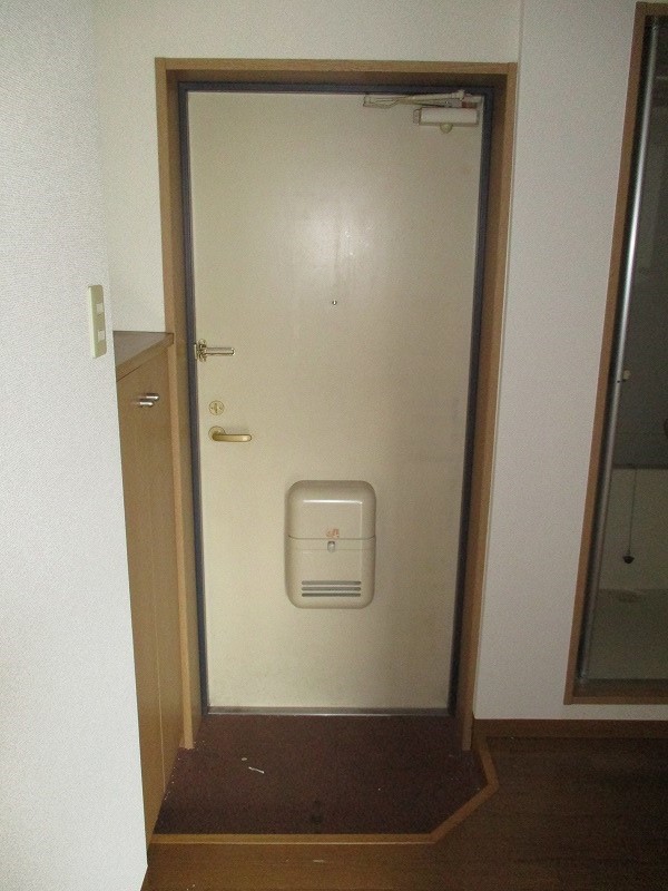玄関　別部屋参考写真