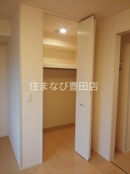 収納　同型別部屋写真