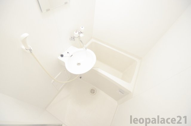 バス・シャワールーム　日々の暮らしに欠かせないお風呂です