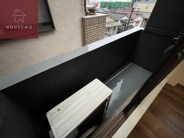バルコニー　お洗濯にも便利なバルコニー付き