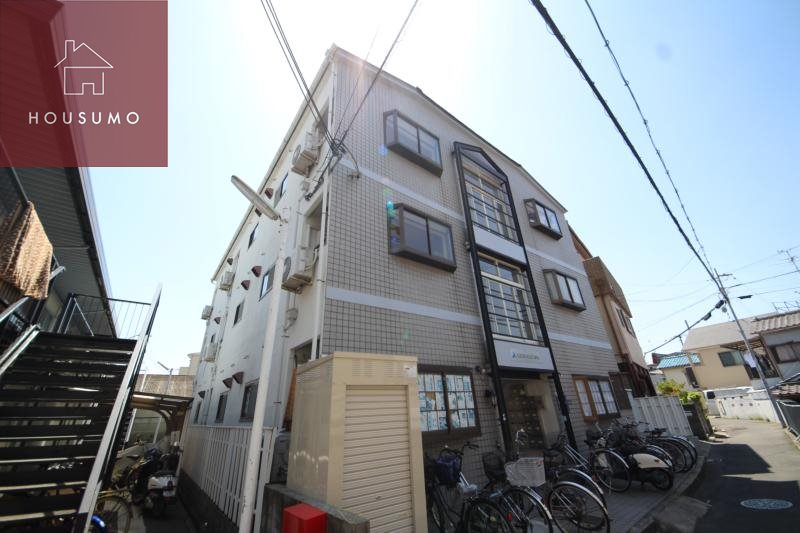 建物外観　落ち着いた雰囲気の外観です